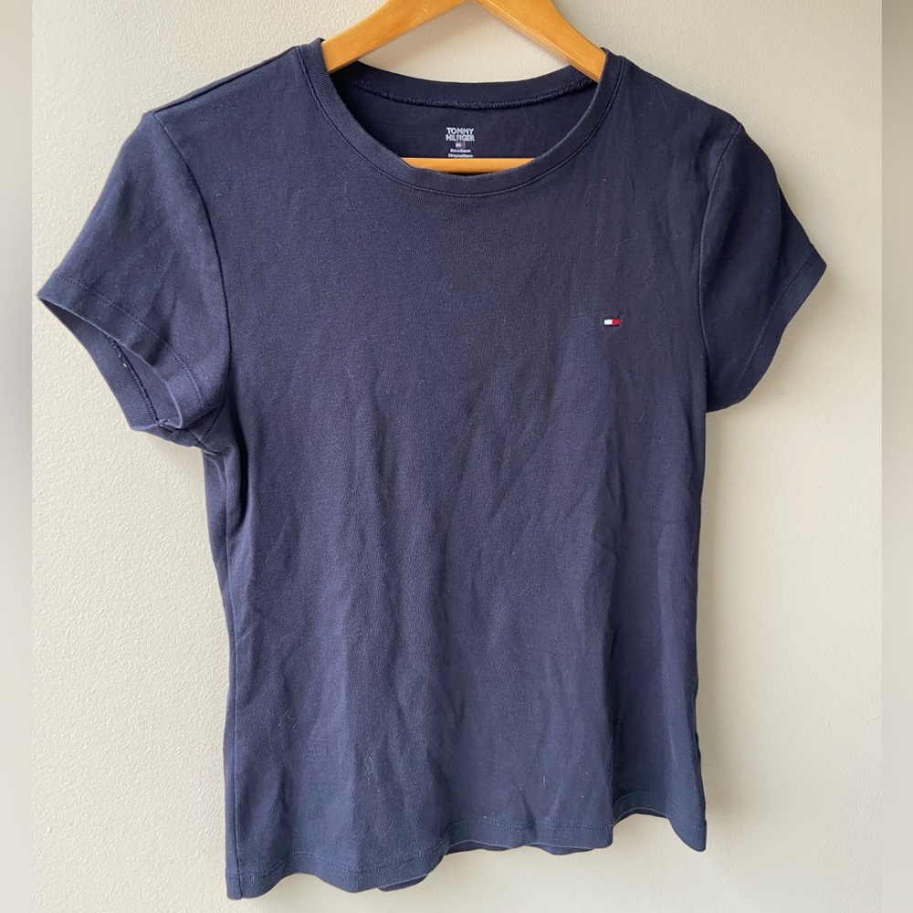 🦋 2/$20 Tommy Hilfiger navy tee
